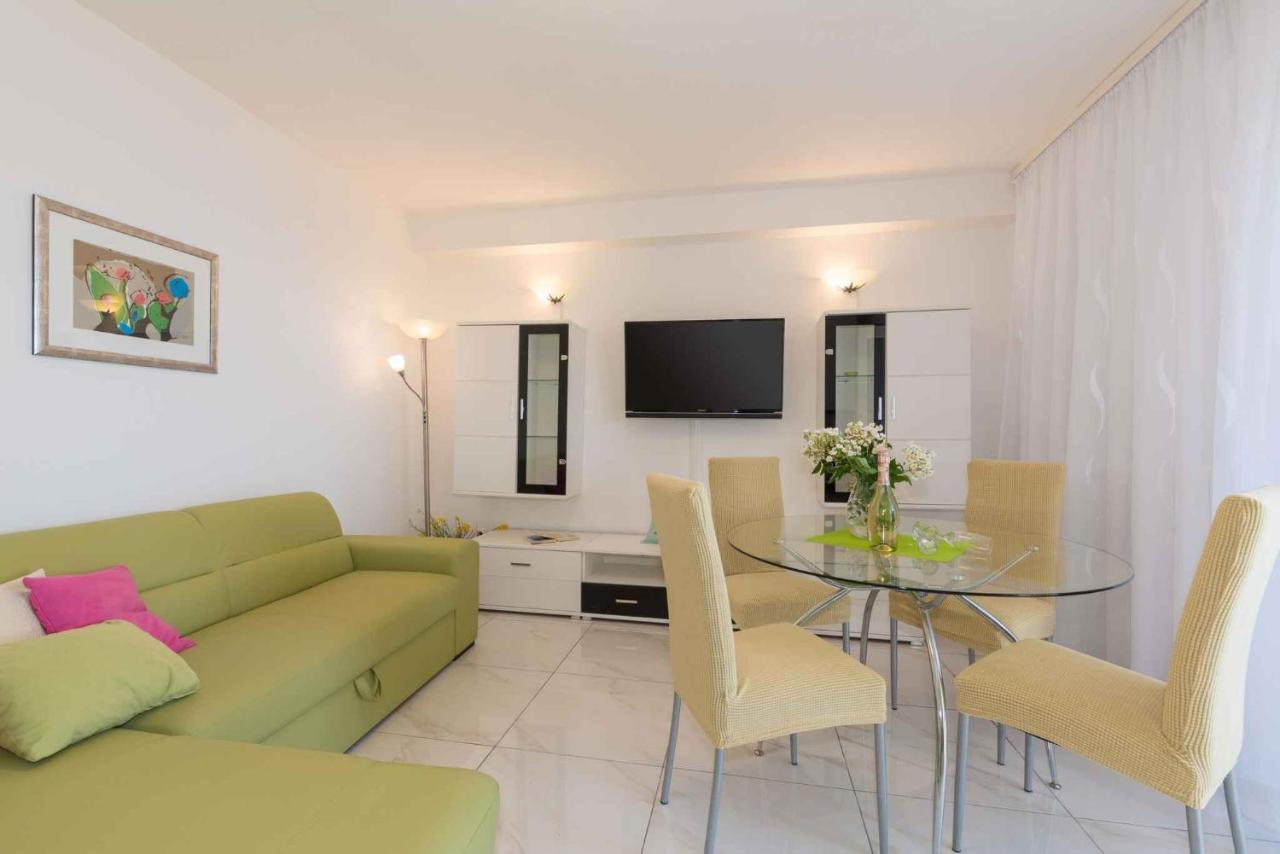 Apartments In Ravni/Istrien 30383 Ngoại thất bức ảnh